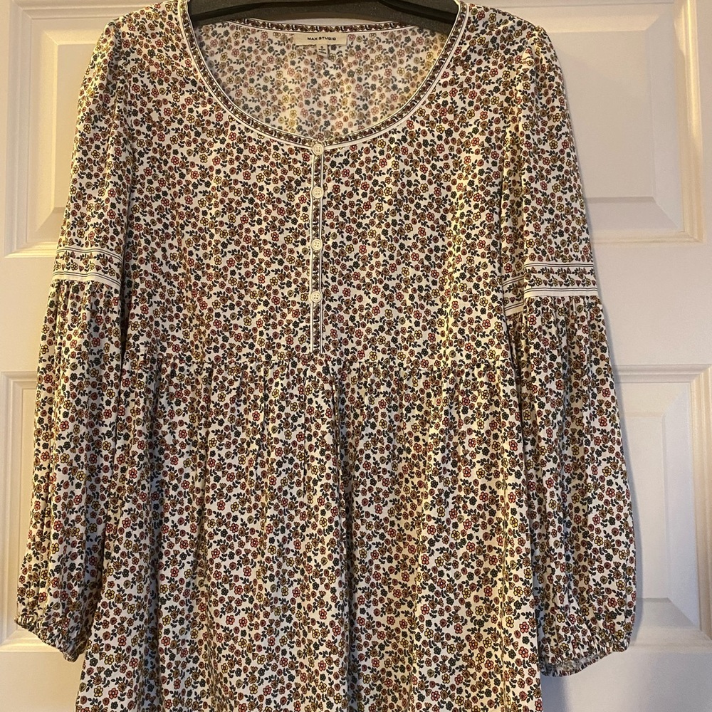 Max Studio boho style floral blouse